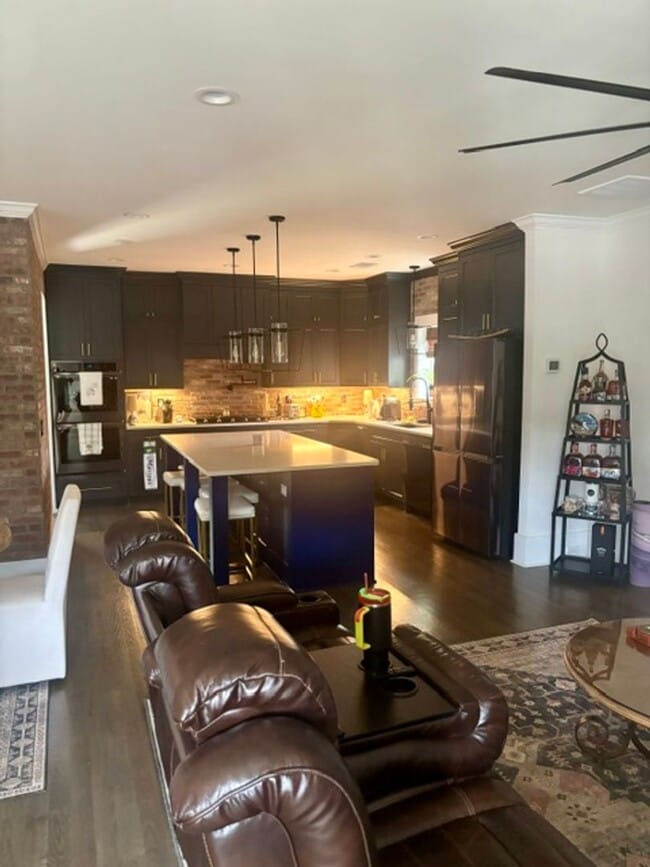 Building Photo - 3143 Switzer Dr