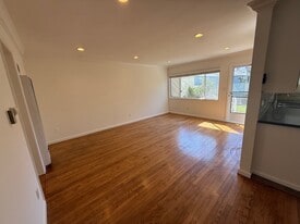 Building Photo - 8130 W 83rd St