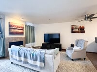 Building Photo - 1170 Denali St