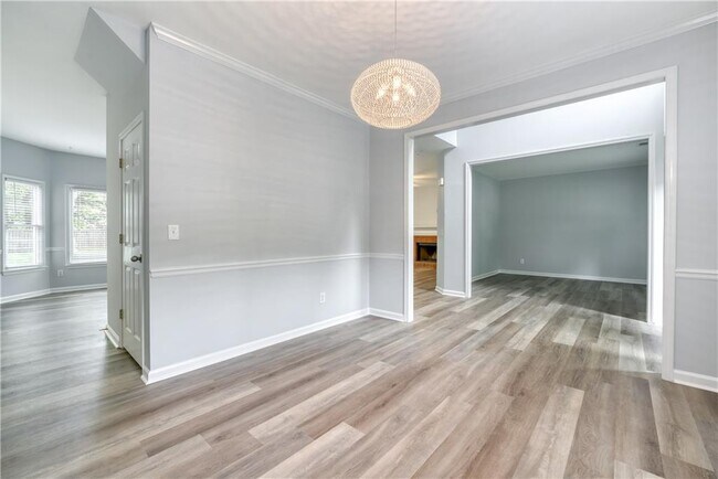 Building Photo - 355 Lamme Chase