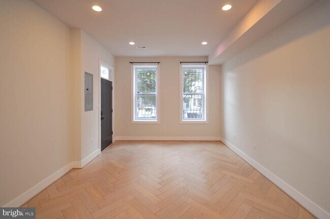Building Photo - 3535 13th St NW