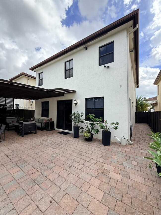 Building Photo - 8640 NW 101st Pl