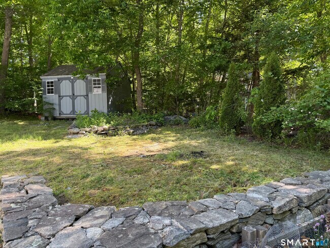 Building Photo - 308 Noank Ledyard Rd