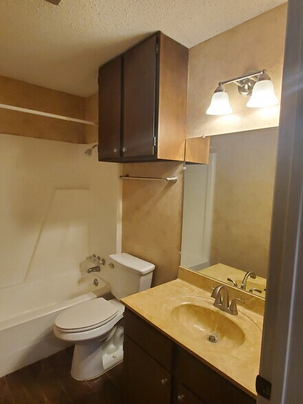 Upstairs Bath - 1305 Camp Craft Rd