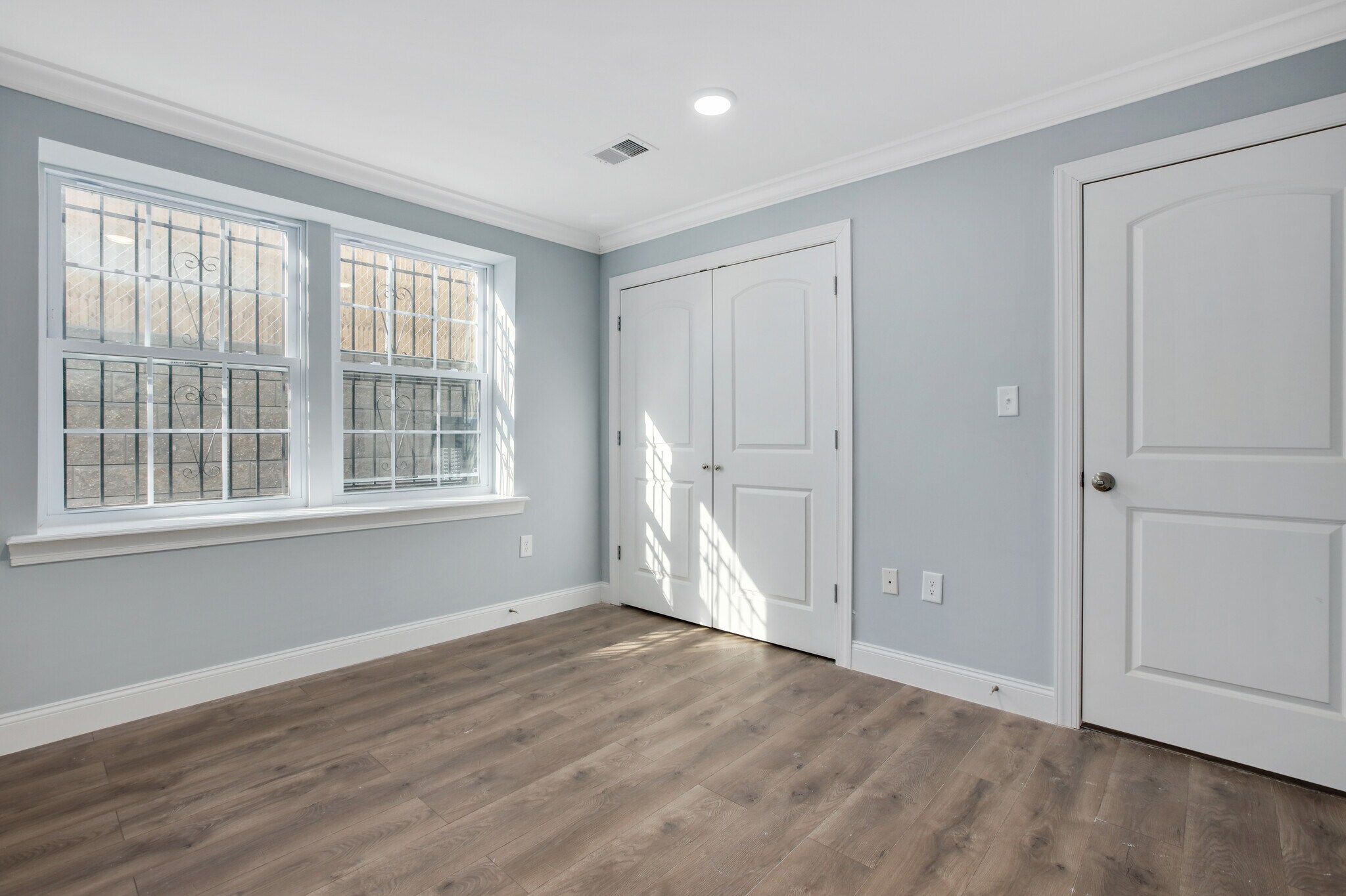 Unit 1 - 475 S 14th St