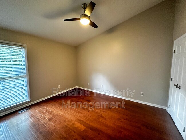 Building Photo - 5716 Grasmere Ct