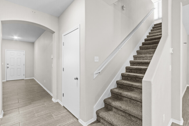 Building Photo - 14861 Oldenberg Ct