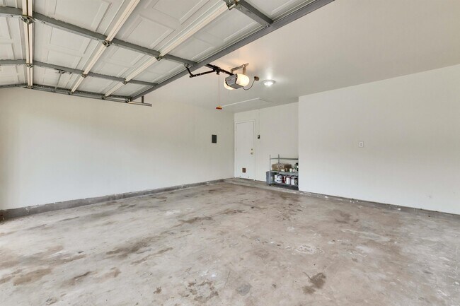 Building Photo - 5403 Porsche Ln