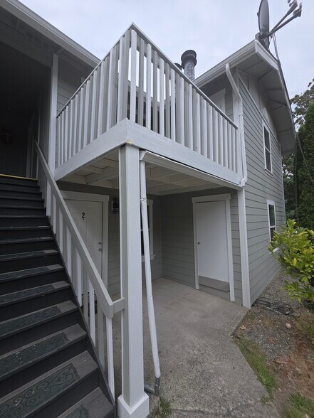 Building Photo - 2410 S I St