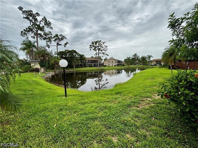 Building Photo - 5660 Foxlake Dr
