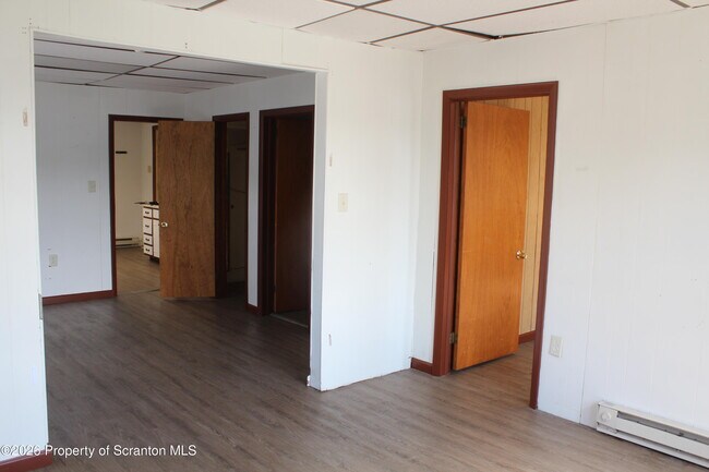 Building Photo - 61 Fallbrook St