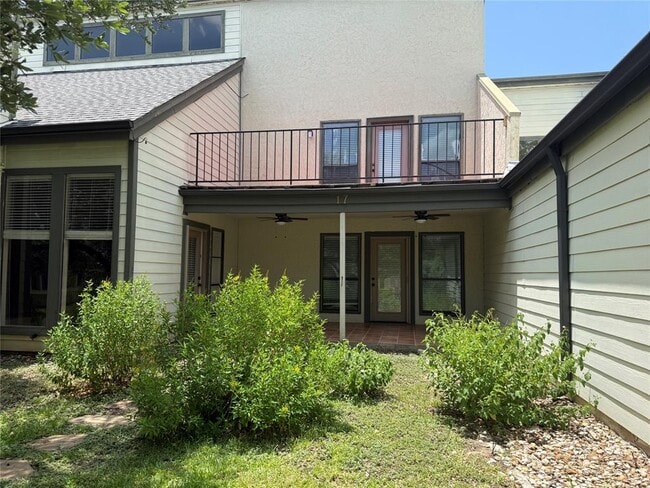 Building Photo - 17 Casa Verde St