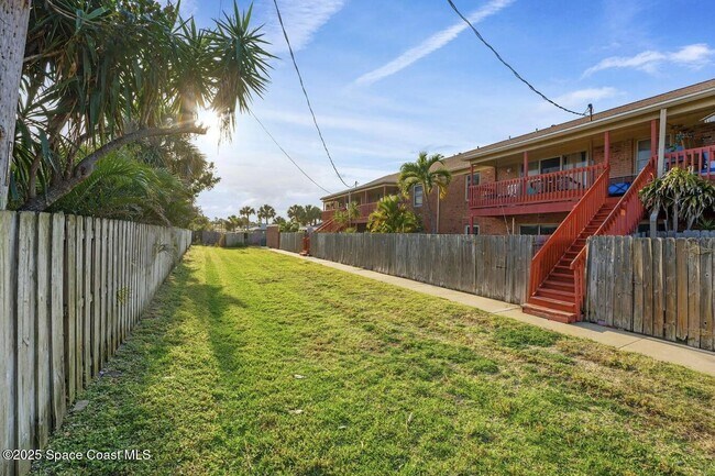 Building Photo - 923 S Colonial Ct