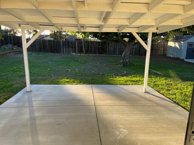 Building Photo - 3187 Calle Quebracho