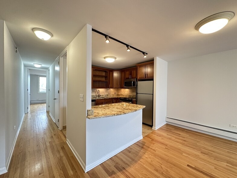 Building Photo - 1442 N Dearborn St