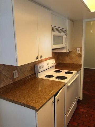 Building Photo - 7618 Village Trail Dr