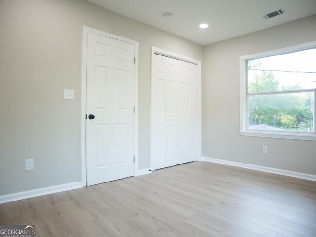 Building Photo - 3561 Misty Valley Rd