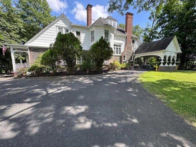 Primary Photo - 11 Tree Haven Ln