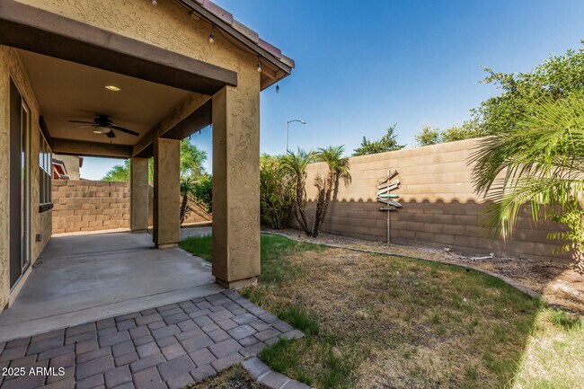Building Photo - 7255 N 89th Dr