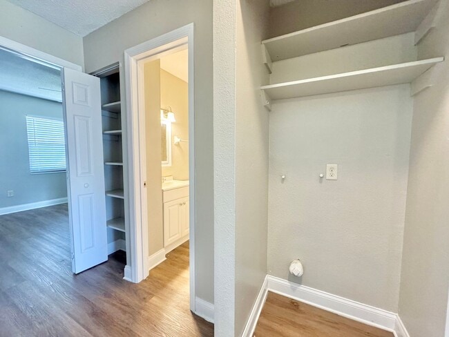 Building Photo - Winter Haven Apartment