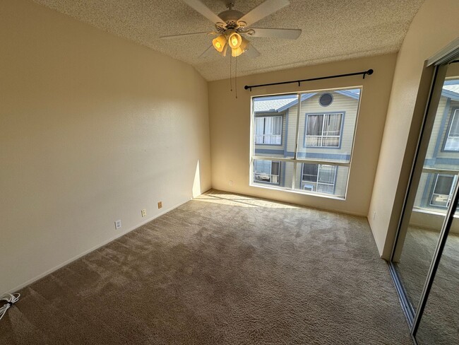 Building Photo - 2 bedroom, 2 bath, and, 2 assigned parking...