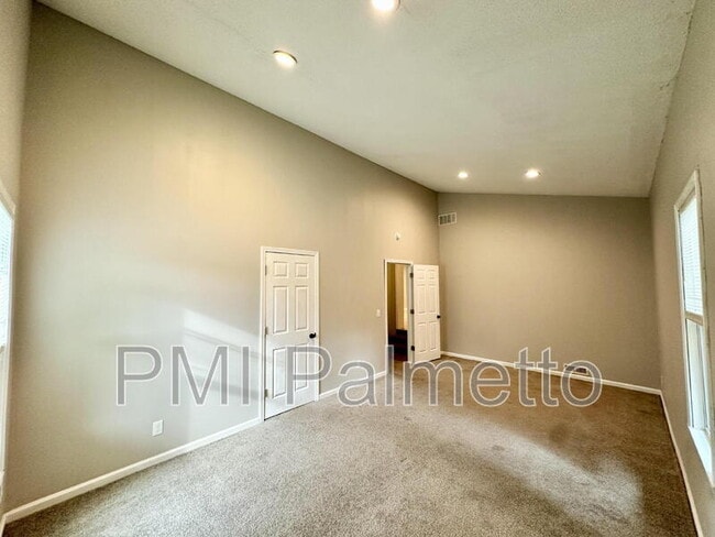 Building Photo - 948 Wateree Blvd