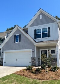 Building Photo - 109 Magnolia St