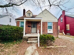 Building Photo - 3 Bedroom 1 Bath Home for Lease. welcome S...