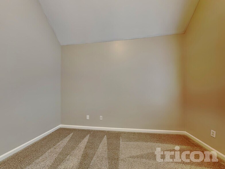 Building Photo - 206 Brightwater Dr