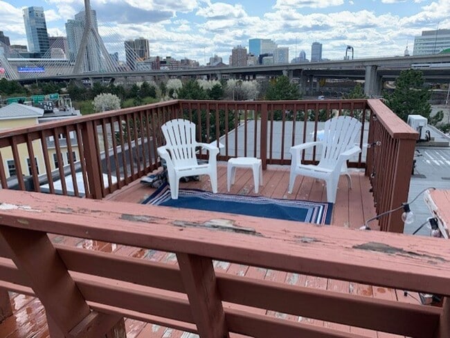 Building Photo - 1 Bed 1 Bath condo in the Gaslight Distric...