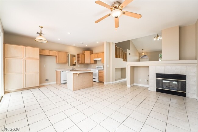 Building Photo - 2611 Earthen Mesa Terrace