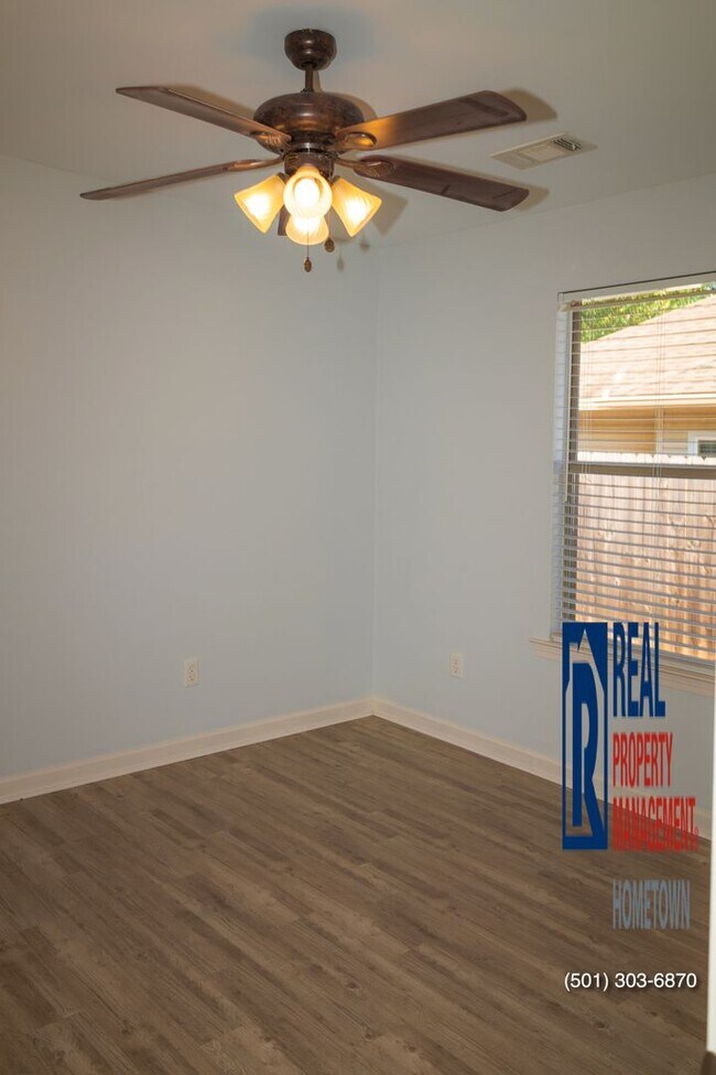 Building Photo - 104 Austin Ln