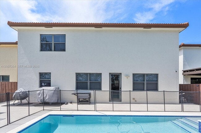 Building Photo - 9830 NW 86th Terrace