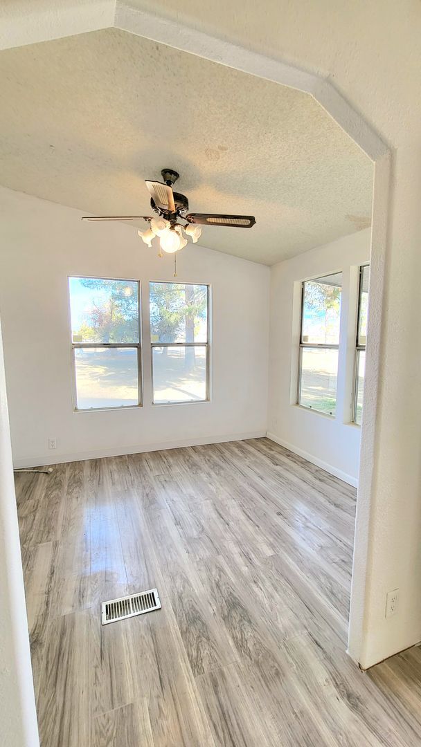 Building Photo - 521 Alaska Way