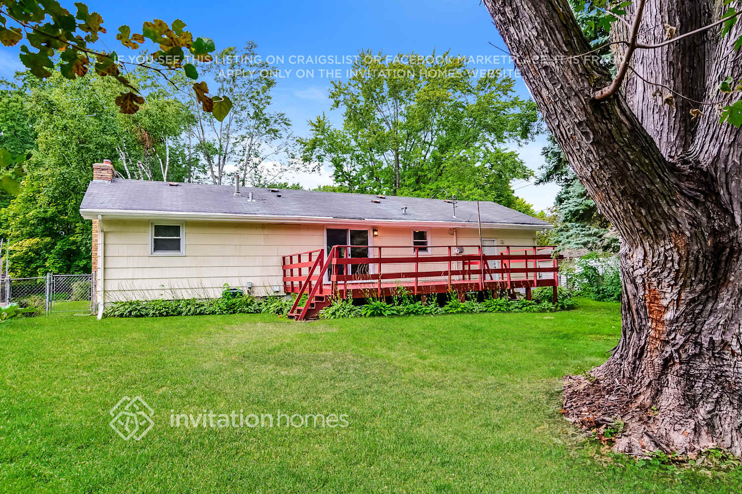 Building Photo - 5900 Aquila Ave N