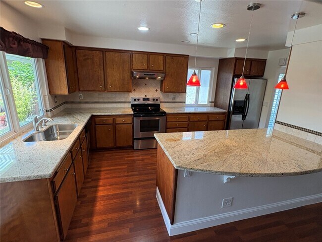 Building Photo - 6231 Sierra Bravo Rd