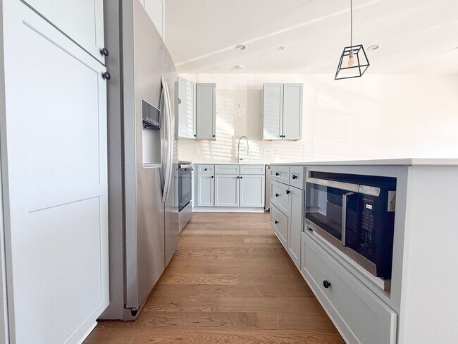 Building Photo - Spacious 4-Bedroom Home Near Tennessee Tech with Pool Access and Pet-Friendly Living