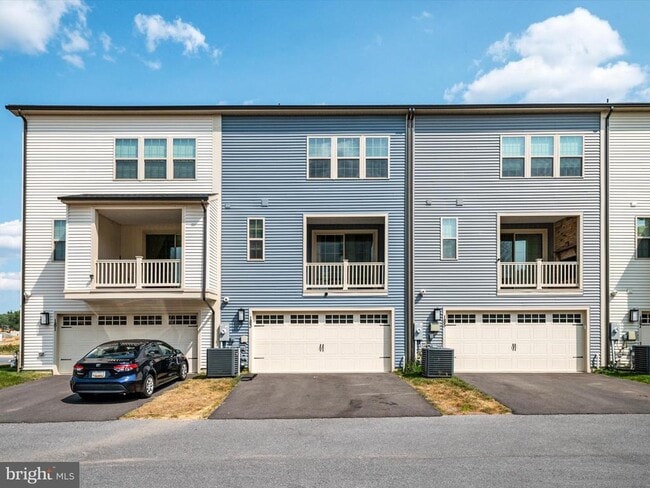 Building Photo - 183 Lyons Crk Dr