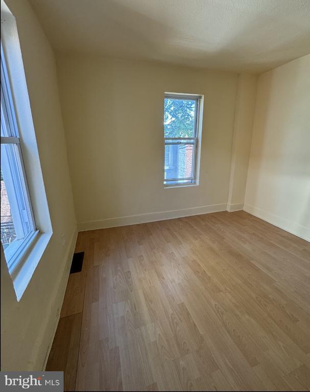 Building Photo - 5515 Crowson St