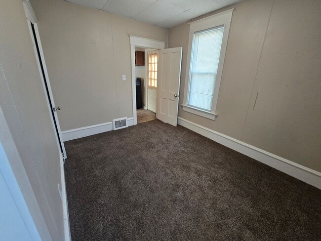 Building Photo - 2122 Jones St