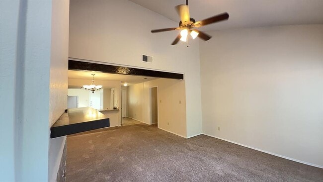 Building Photo - 7205 Waldon Dr