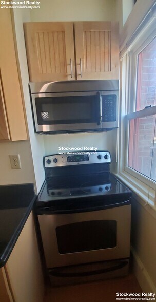 Building Photo - 195 Commonwealth Ave