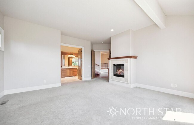 Building Photo - Executive Estate in Atherton Heights with ...
