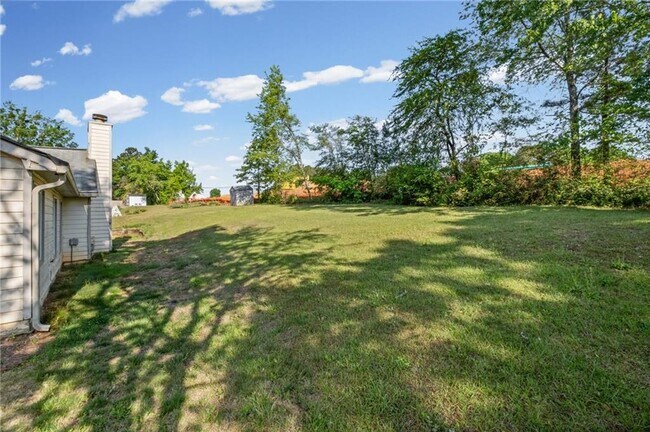Building Photo - 1194 Meadow Oaks Dr NW