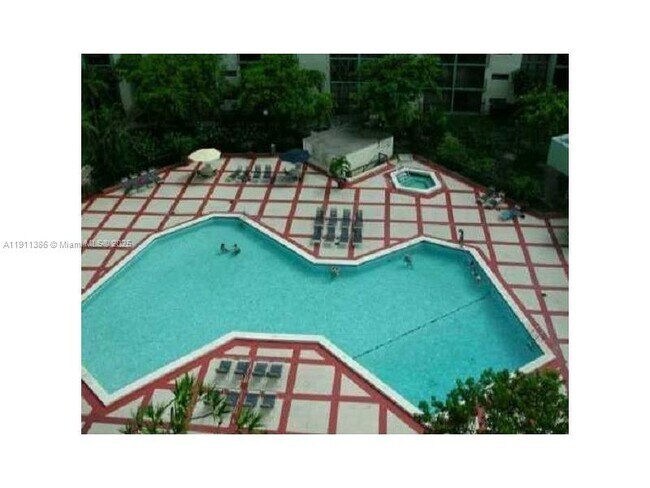 Building Photo - 17021 N Bay Rd