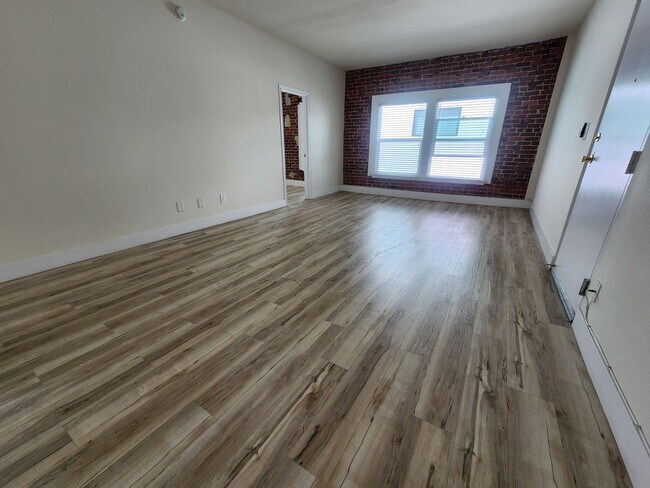 Interior Photo - Modern & Stylish 2-Bedroom Apartment... Great Location!