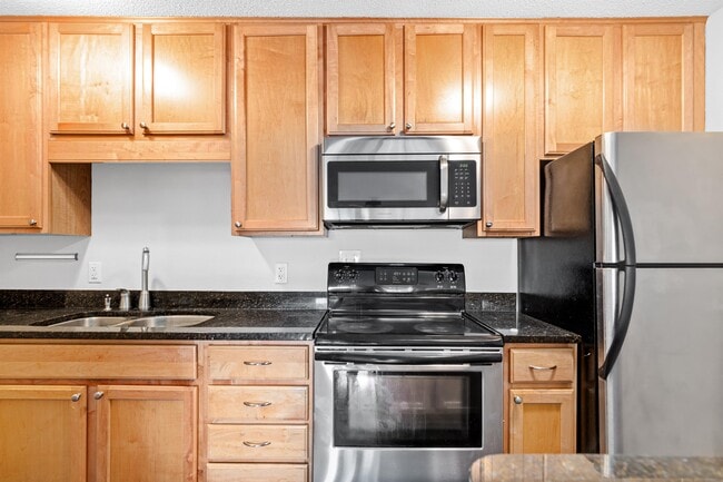 Building Photo - 1800 La Salle Ave