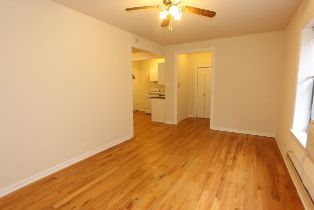 Building Photo - 3727 N Pine Grove Ave