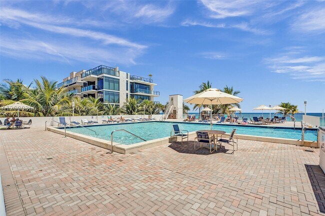 Building Photo - 2401 S Ocean Dr