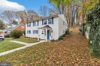Building Photo - 3825 Larchwood Rd